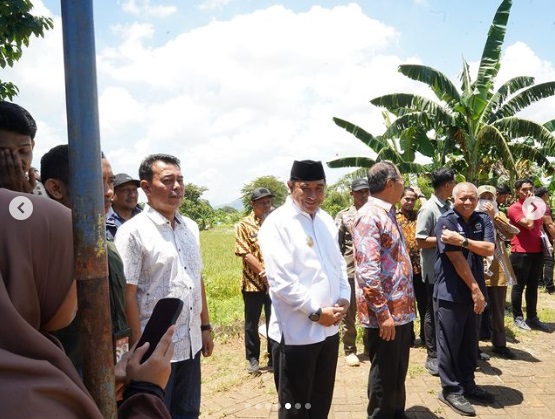 Camat Biringkanaya Dampingi Komisi V DPR RI Pantau Lahan Stadion GOR Sudiang
