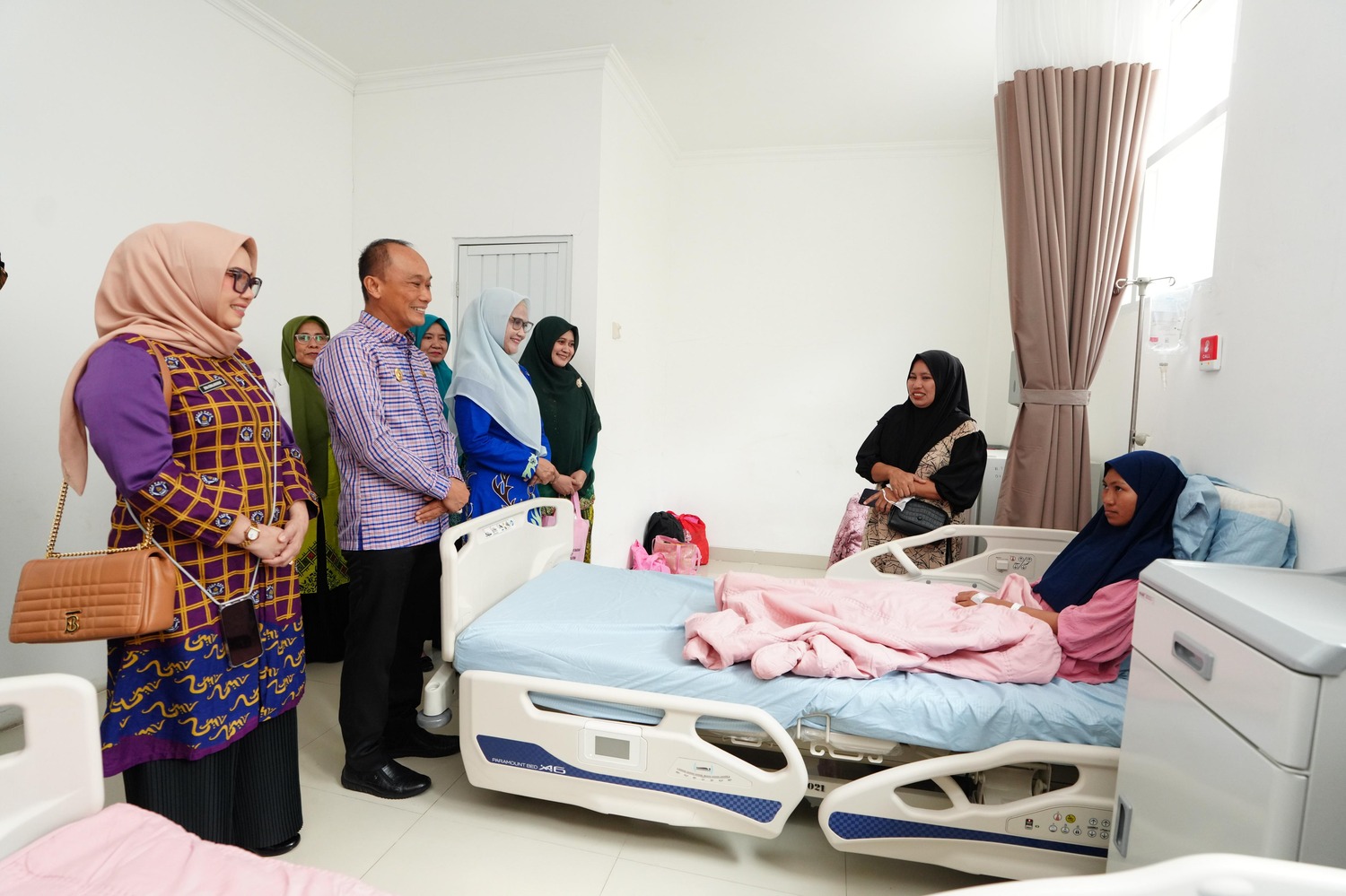 Layanan Kesehatan yang Merata Antarkan Sulsel Raih Penghargaan UHC Award 2024