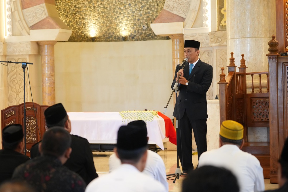 Turut Melepas Jenazah Kakanwil Kemenag Sulsel Muhammad Tonang, Prof Zudan: Saya Kehilangan Sahabat Baik