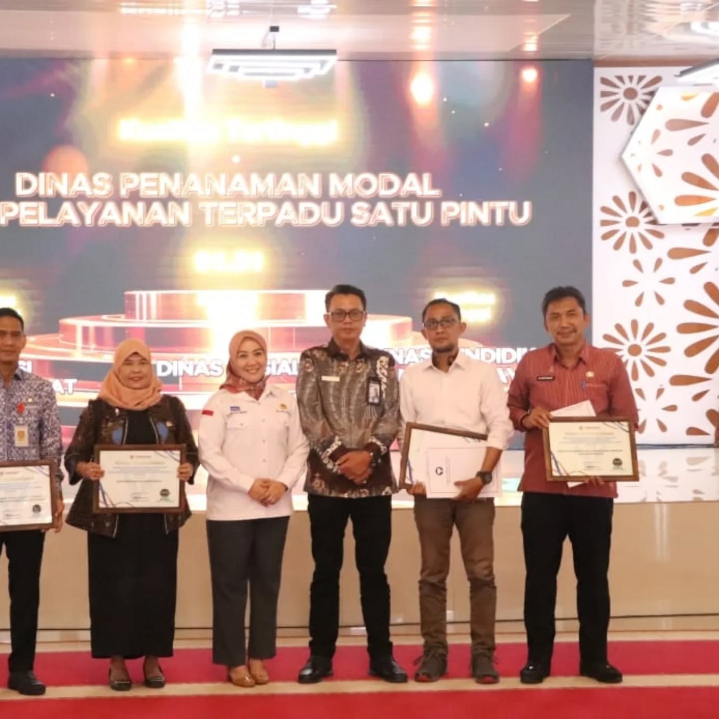 Dinas Dikbud Sulbar Raih Penghargaan Kategori Hijau Kualitas Tertinggi dari Ombudsman