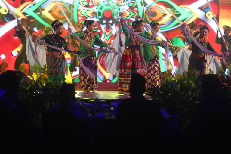 Refleksi Akhir Tahun 2024 Pemkot Makassar, Tari Makkareso Jadi Filosofi Semangat Kerja 