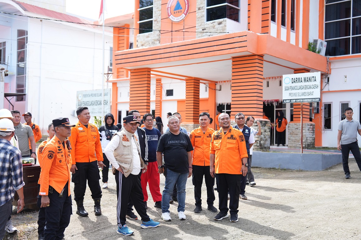 Peletakan Batu Pertama Pembangunan Pusdalops BPBD Sulbar, Pj Gubernur Bahtiar Harap Dimanfaatkan untuk Meningkatkan Kesiapsiagaan Kebencanaan