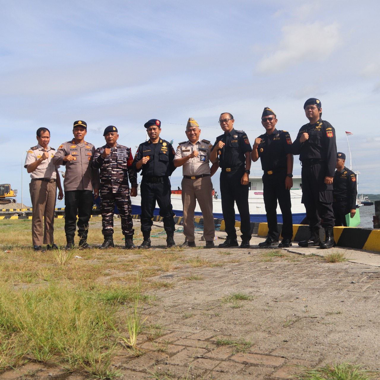 Kapolsek KPN Parepare Pimpin Patroli Laut Pastikan Mudik Natal dan Tahun Baru Aman