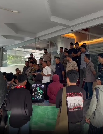 DPRD Makassar Terima Aspirasi HMI Terkait Juru Parkir Liar