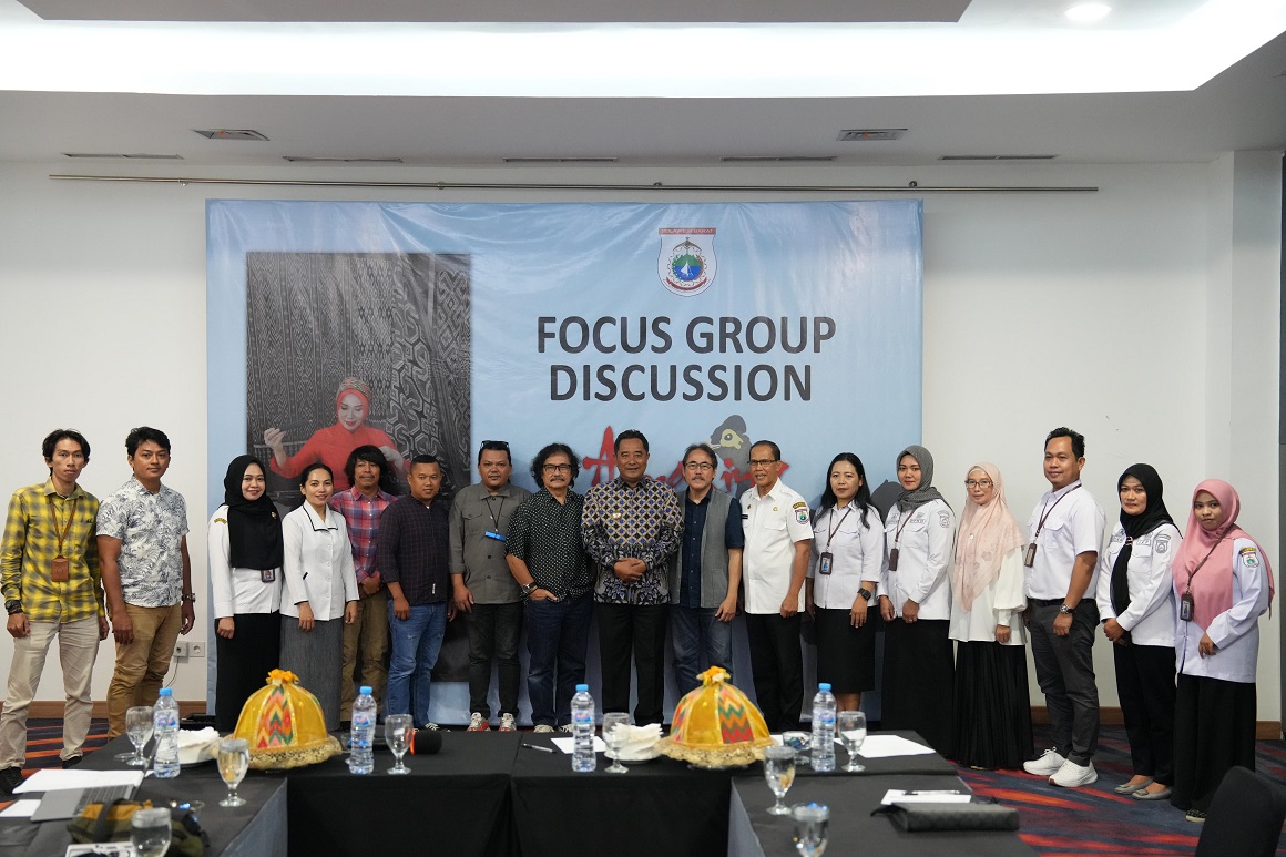 FGD Penerbitan Buku Amazing West Selebes, Perkenalkan Keindahan Serta Potensi Sulbar