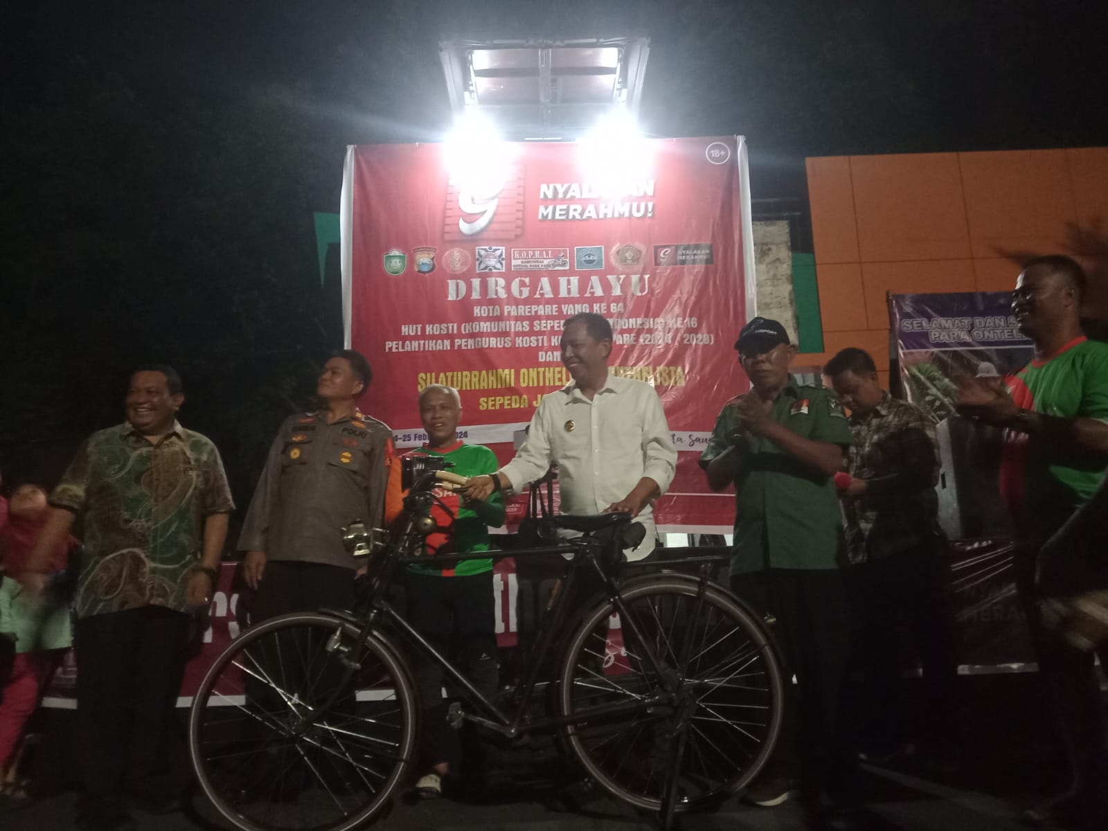 Pj Wali Kota Parepare Dukung Komunitas Sepeda Tua Indonesia, Siap Berdayakan dan Beri Ruang Berkreasi 