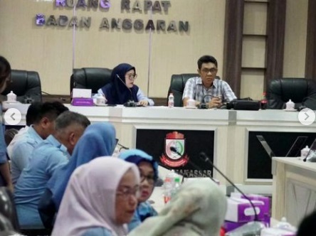 Komisi B DPRD Makassar Gelar Rapar Bahas Ranperda Pendirian Perumda Terminal