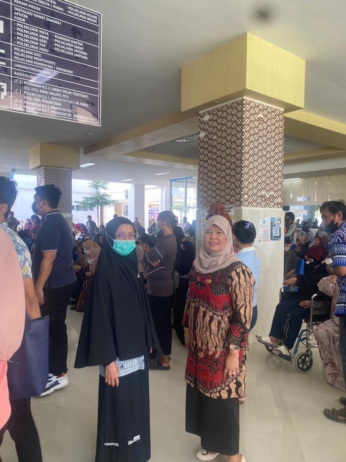 Monitor Pelayanan Kesehatan, Direktur RSUD Sulbar Pantau Pelayanan Poli Rawat Jalan