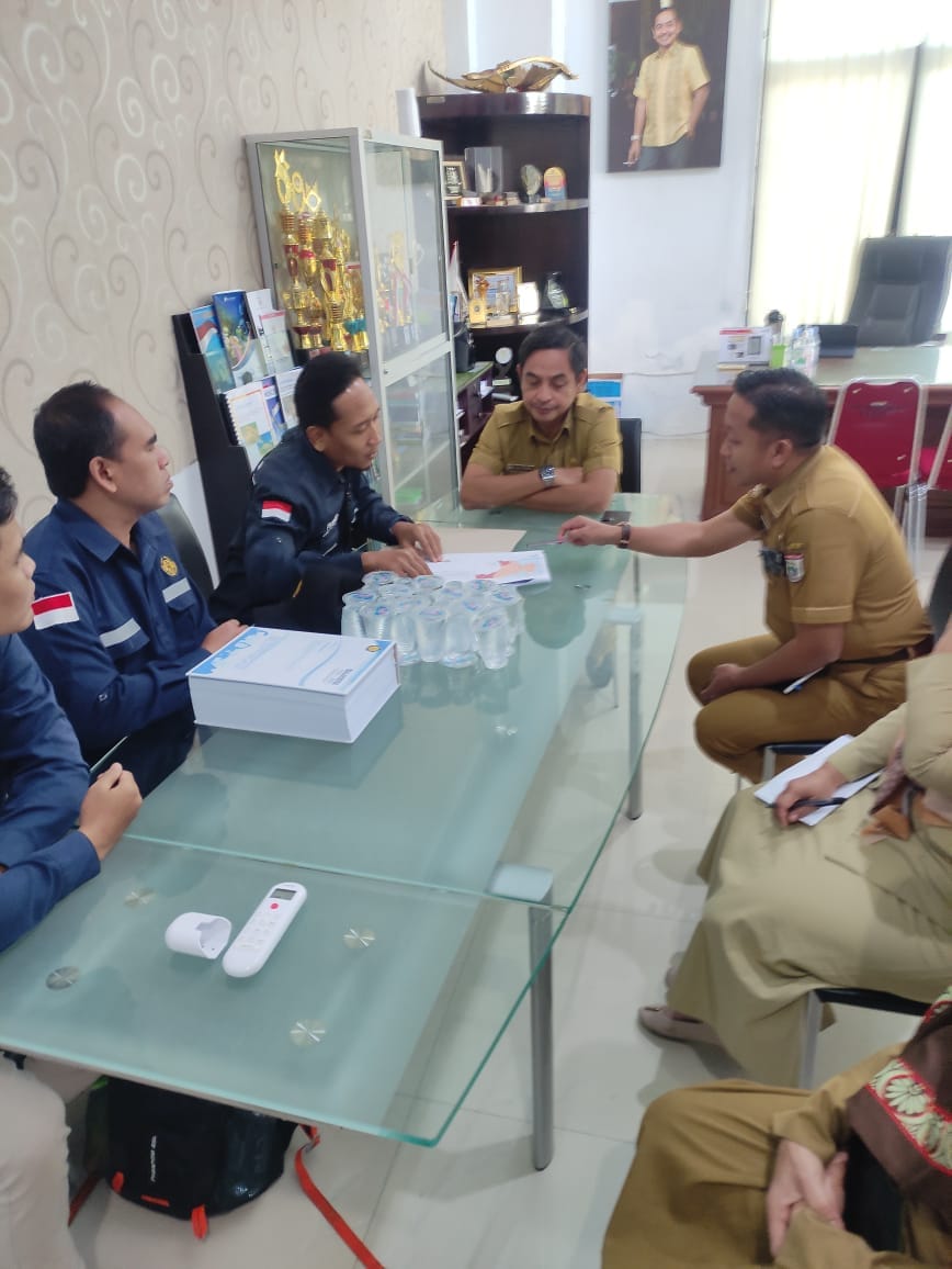 Kadis ESDM Sulbar Terima Laporan Akhir Prospeksi LTJ dari Tim Teknis Badan Geologi Kementerian ESDM