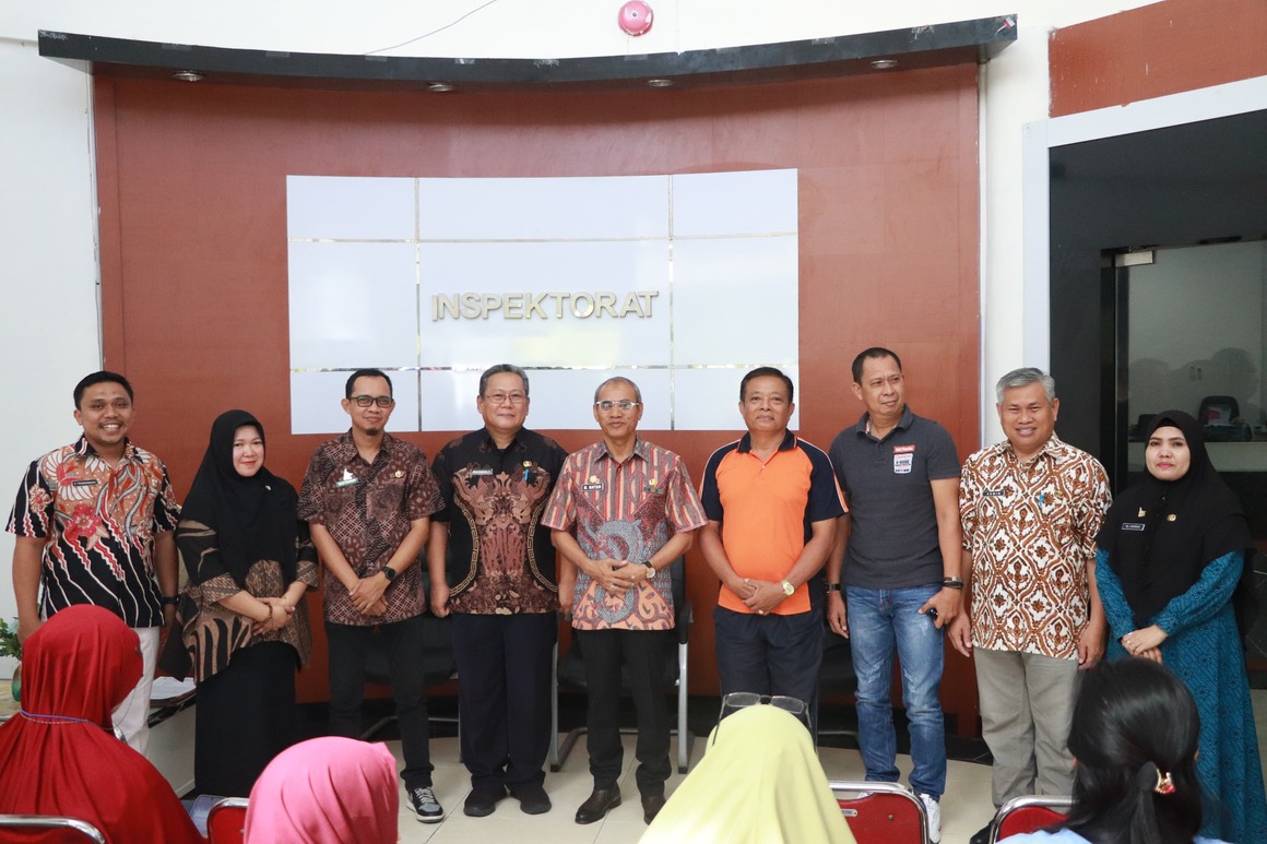 Komitmen Lahirkan Inovasi Dalam Pelayanan Publik, Pejabat dan Auditor Inspektorat Sulbar Teken Pakta Integritas