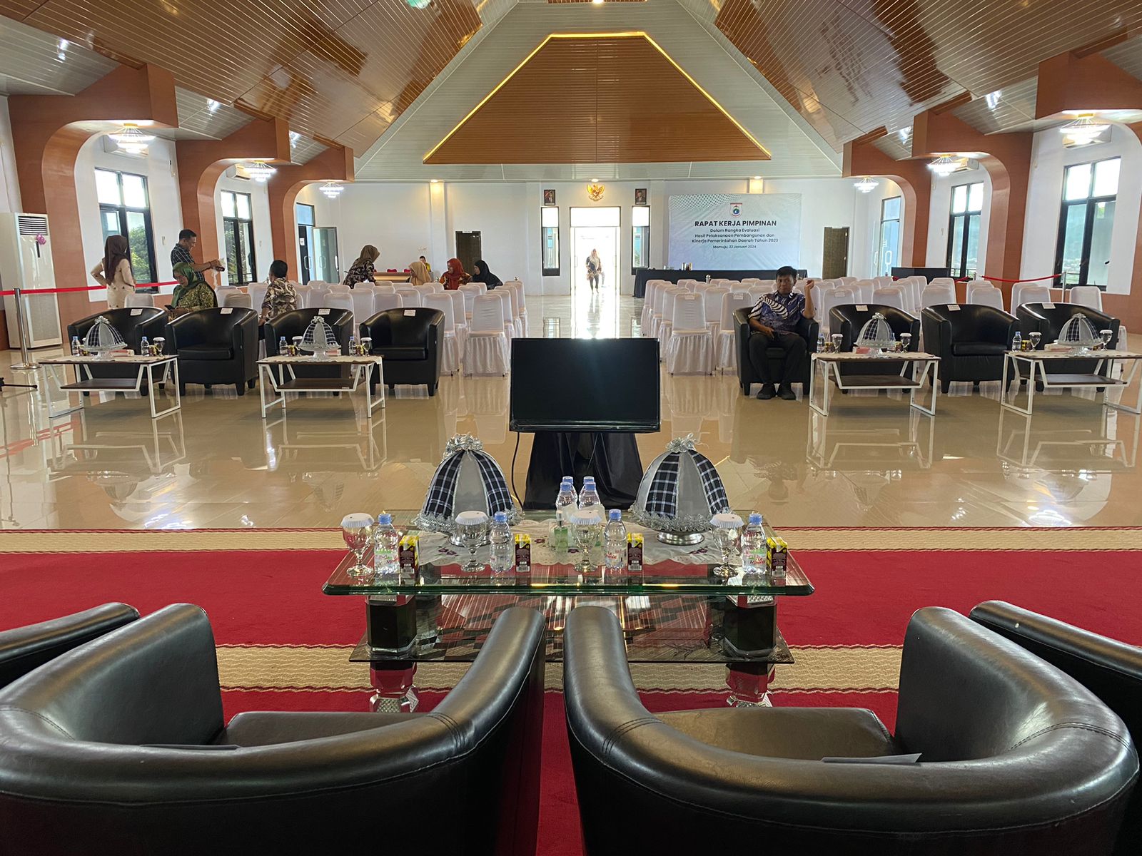 Biro Umum Fasilitasi Rakor Terbatas Pemprov Sulbar dengan Tim Kemenkopolhukam RI