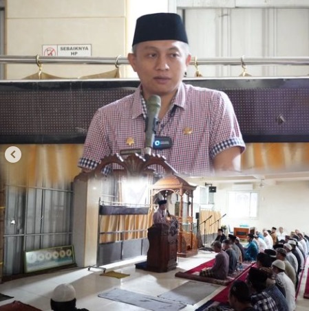 Camat Ujung Tanah Adakan Safari Jumat di Kelurahan Pattingaloang