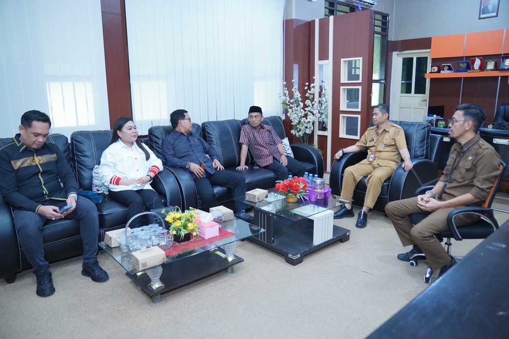 Komisi I DPRD Sulbar Studi Tiru Rekruitmen Komisioner KI dan KPID ke Diskominfo-SP Sulsel