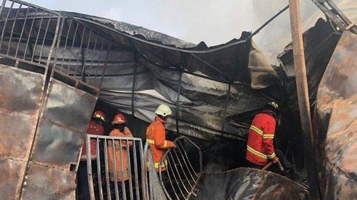 Korban Kebakaran Satu Keluarga Ditemukan Tewas Berpelukan, Diduga Terjebak Dalam Bangunan dan Hirup Asap Pekat