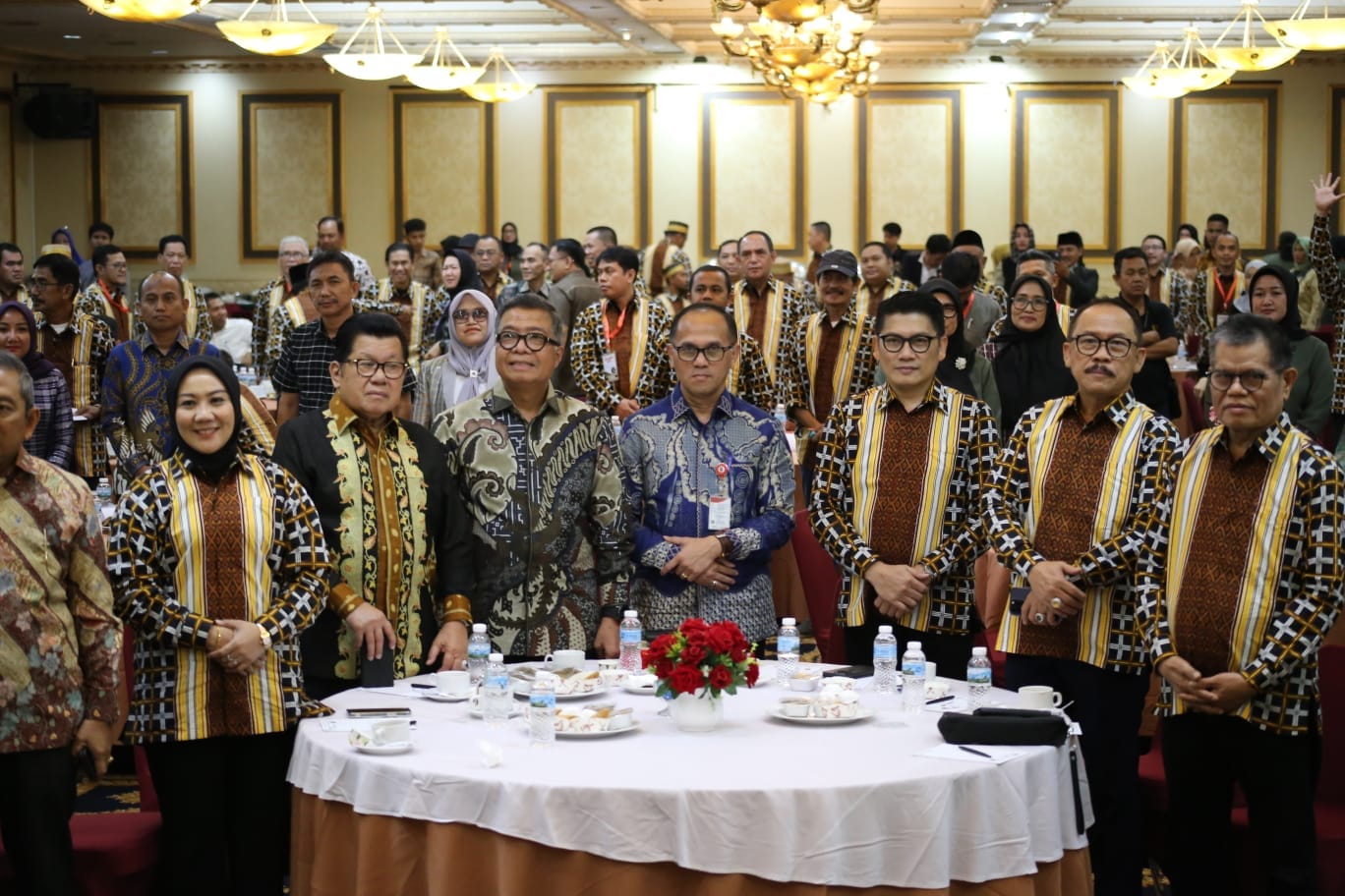 Sekprov Minta KKMSB Perkuat Kebersamaan Membangun Sulbar