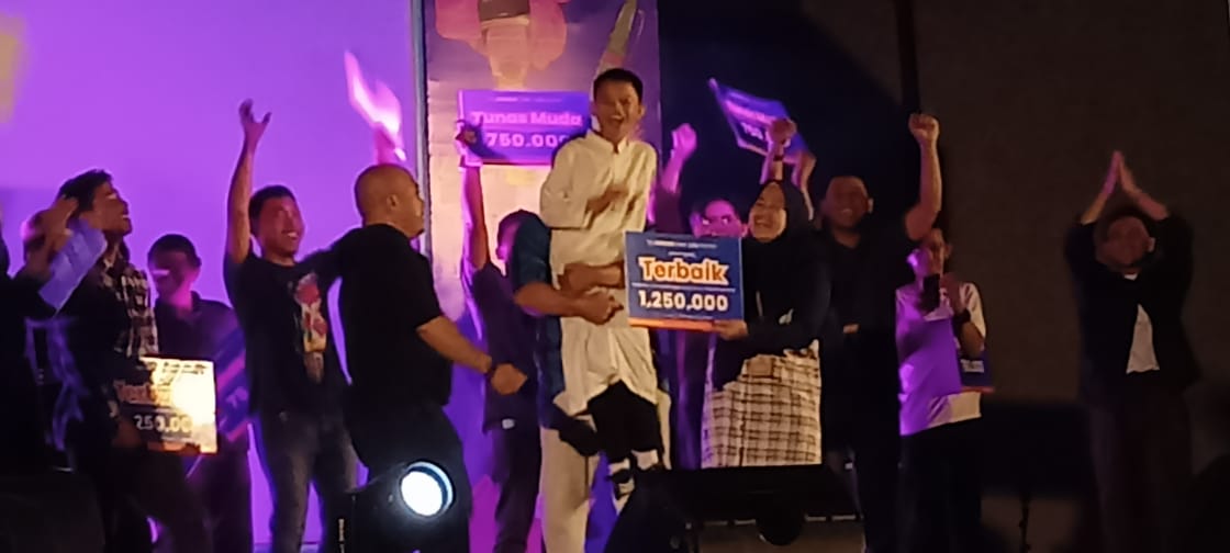 Banggakan Parepare, Siswa SMPN 2 Juara 1 Lomba Stand Up Comedy Bahasa Daerah Tingkat Sulsel 