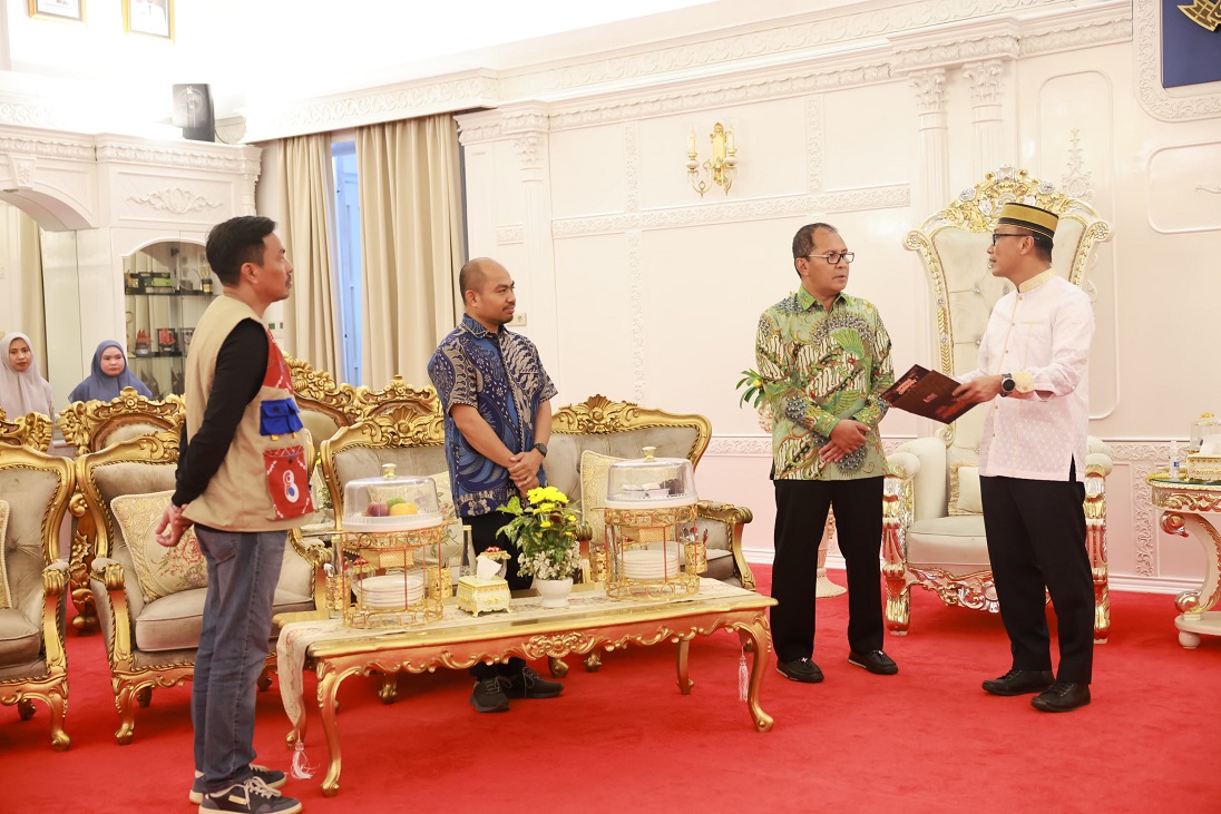 Wali Kota Danny Pomanto Antar Undangan F8 ke Pj Gubernur Sulsel