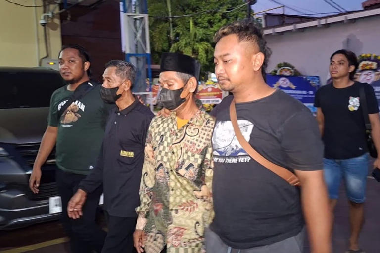 Edan! Dua Kakek Setubuhi Gadis 15 Tahun, Kini Hamil Empat Bulan