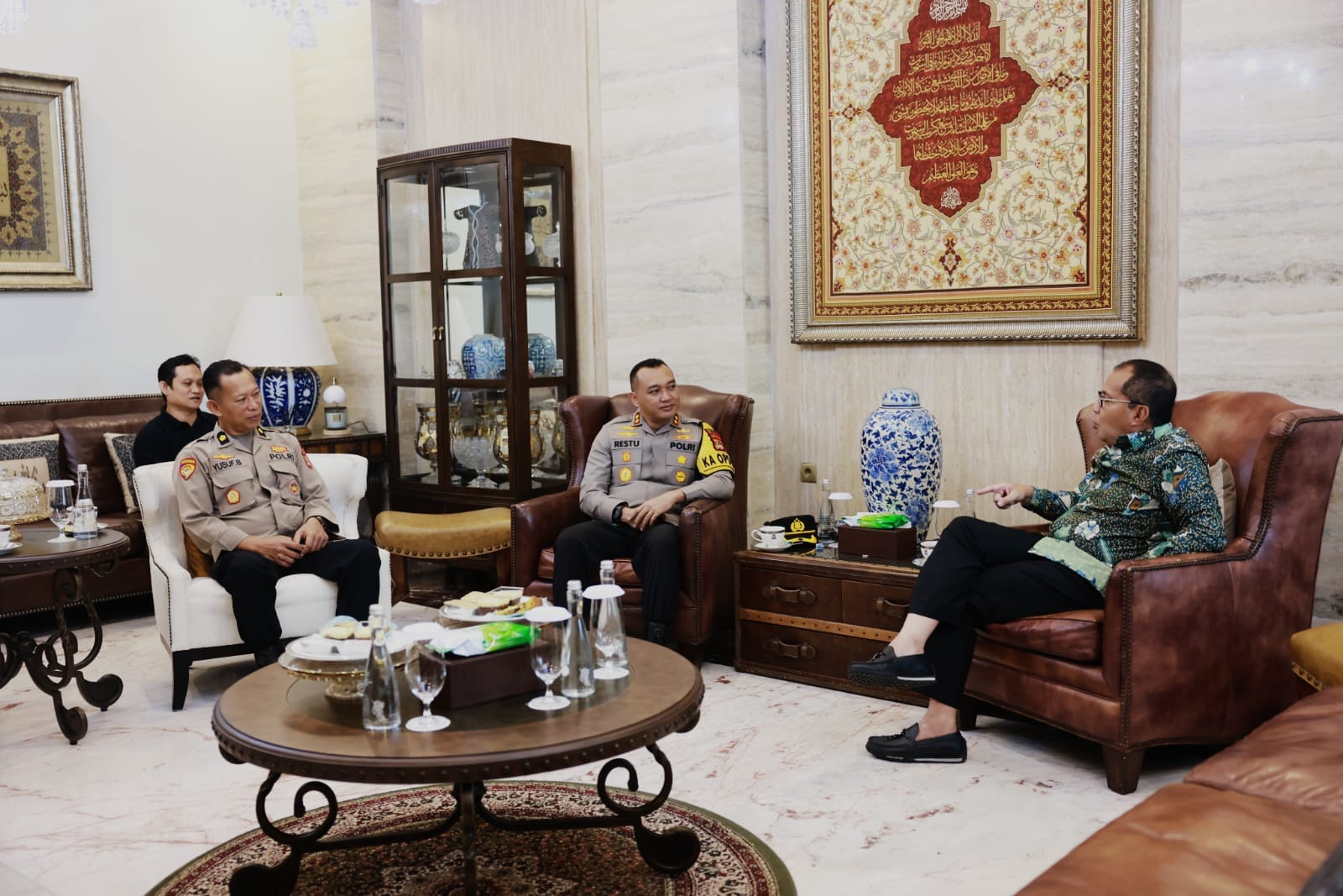 Danny Pomanto Bersama Kapolres Pelabuhan Silaturahmi dan Perkuat Kinerja Forkopimda