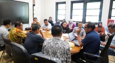 Camat Ujung Tanah Hadiri Rakor Pembahasan RAPBD-P di BPKAD Makassar