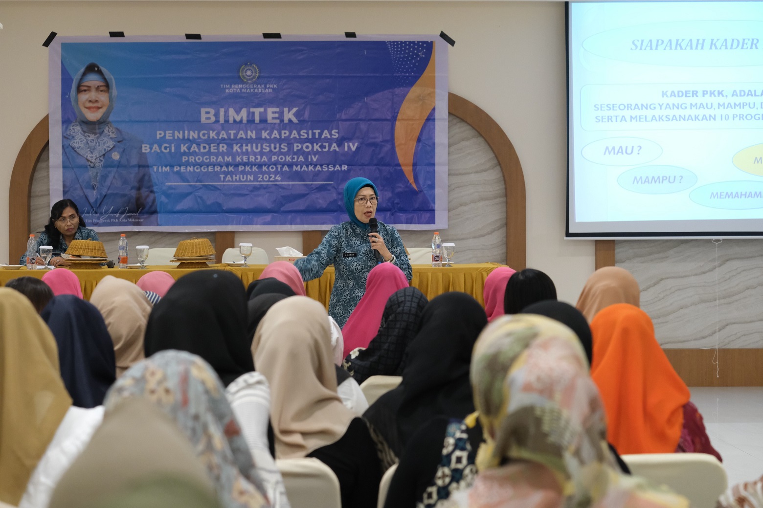 Bimtek Pokja IV TP PKK Kota Makassar Kuatkan Peran Kader Khusus dalam Maksimalisasi Program Kesehatan 