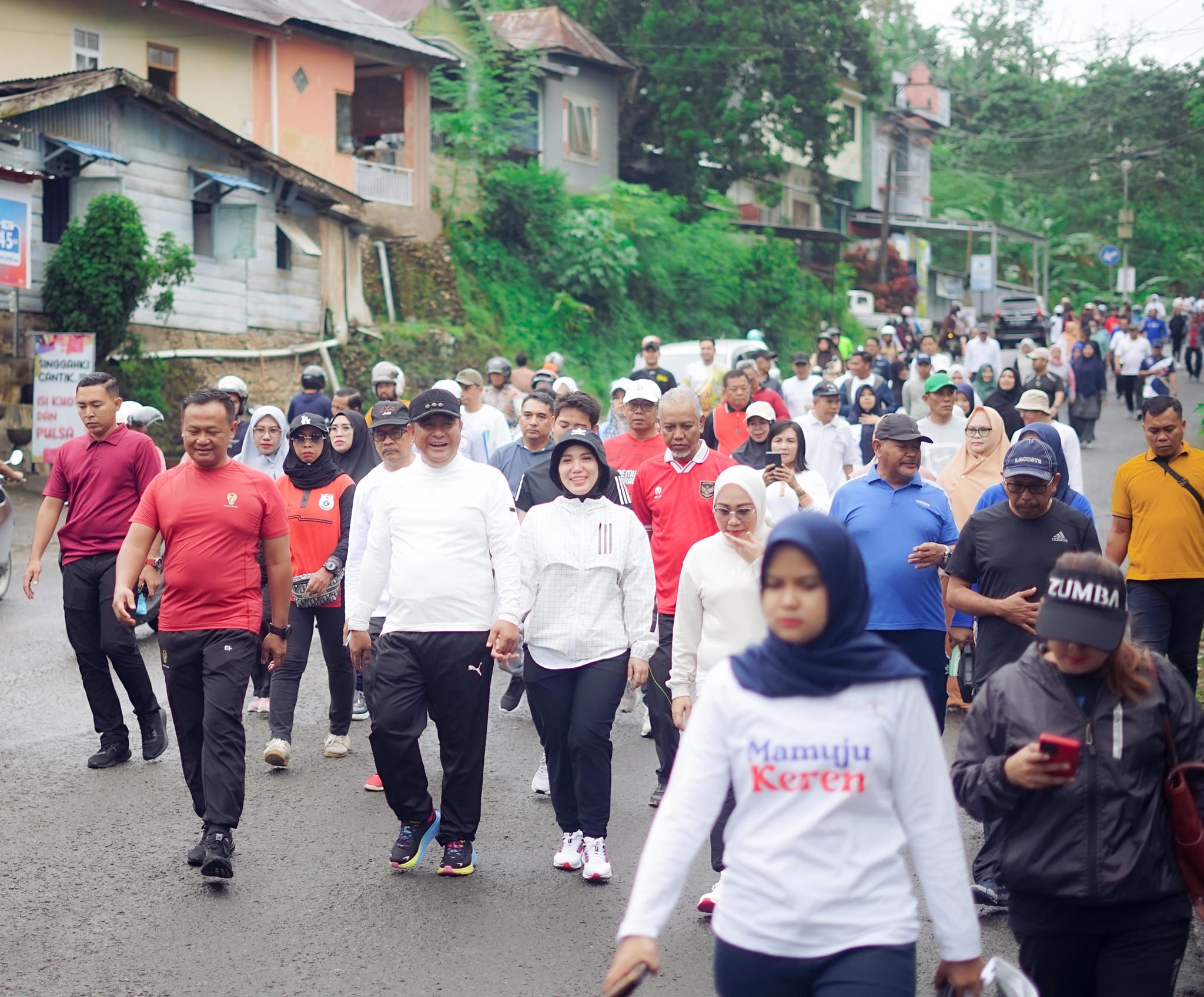 Jalan Pagi Bersama Pemkab Mamuju, Pj Bahtiar Ajak Sama-sama Bergerak dan Bekerja 