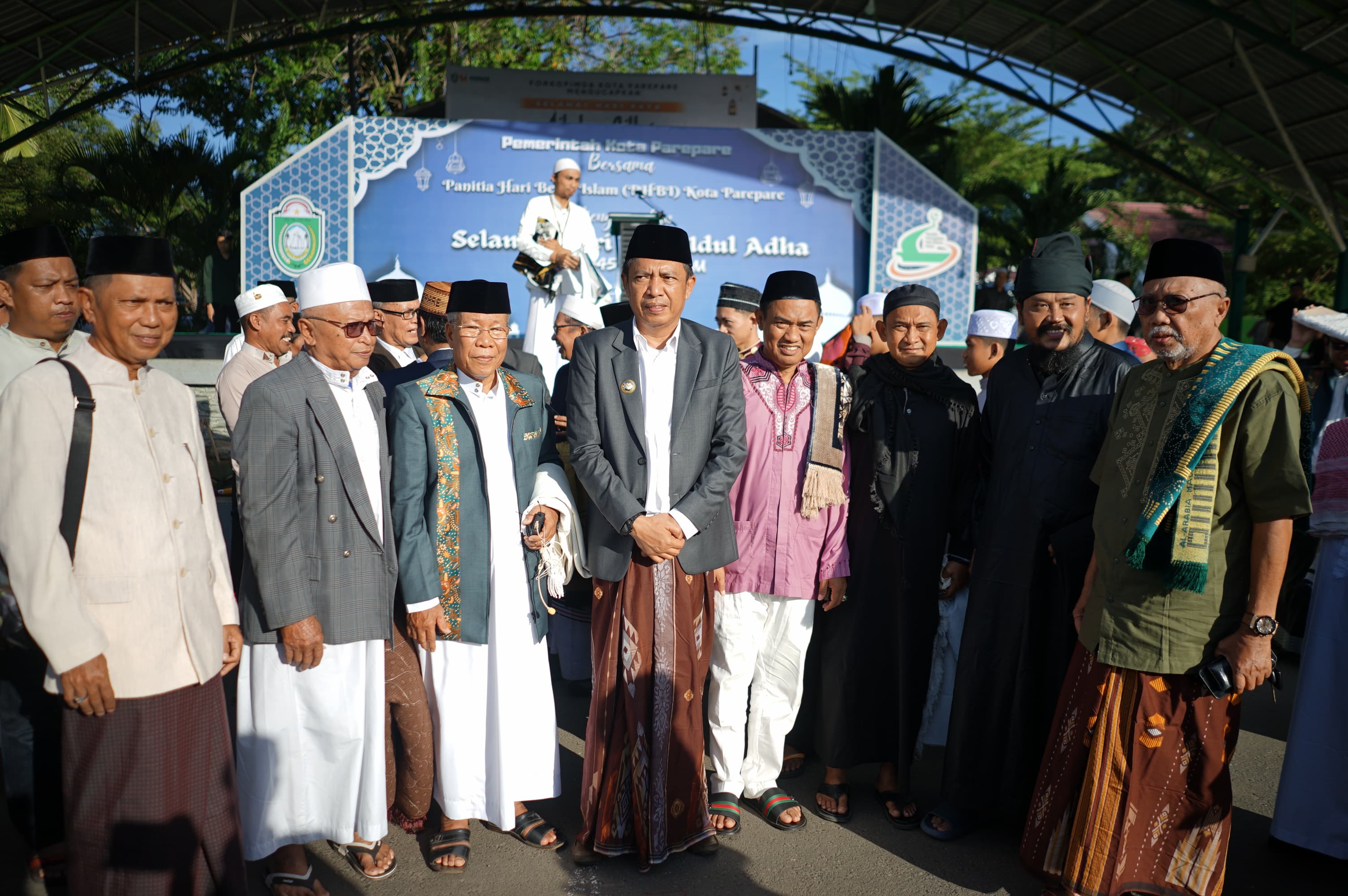 Pj Wali Kota Parepare Salat Idul Adha Bersama Masyarakat di Andi Makkasau, Ajak Doakan Jemaah Haji Mabrur