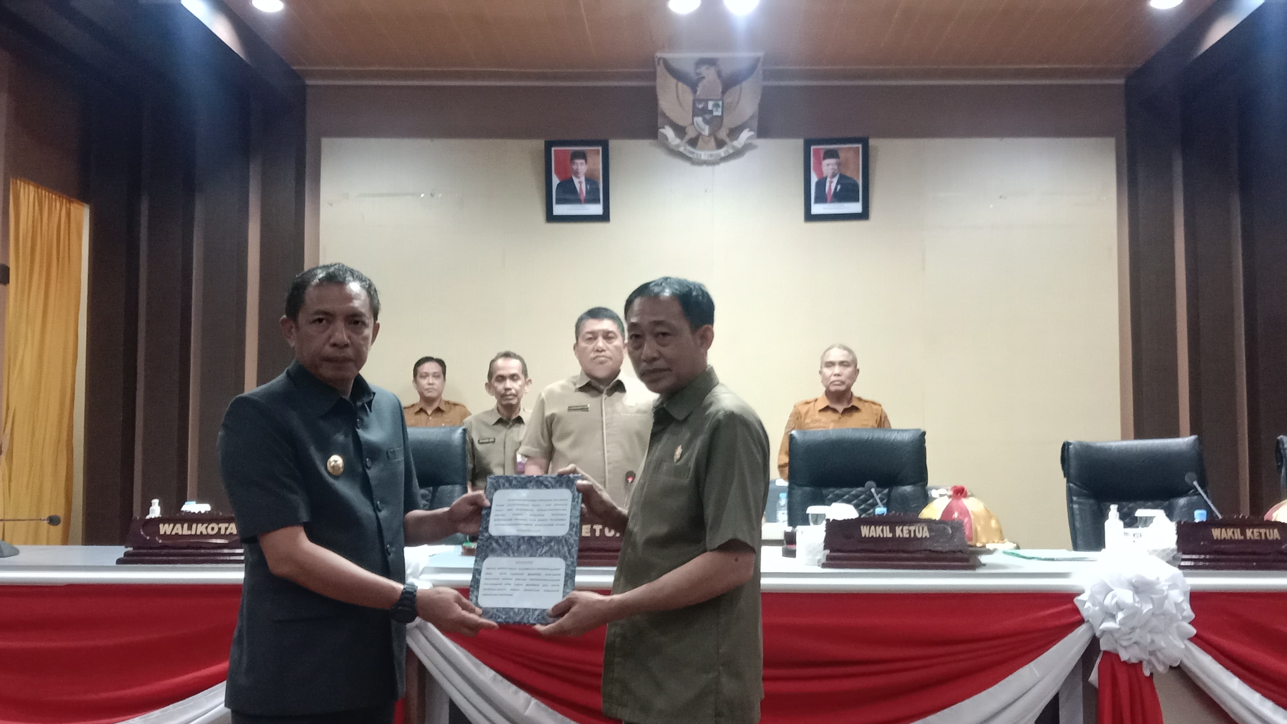 Pj Wali Kota Parepare Serahkan Ranperda Pertanggung Jawaban APBD 2023, Apresiasi Sinergitas DPRD