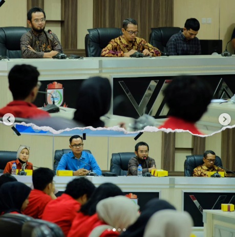 DPRD Makassar Terima Kunjungan Mahasiswa Unhas, Berikan Wawasan Praktis Mengenai Proses Legislatif