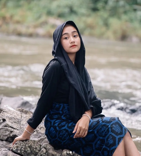 Rumsyah Gadis Cantik Asli Baduy Luar, Sering Bagikan di Medsos Kehidupan Tradisional yang Jarang Diketahui Publik