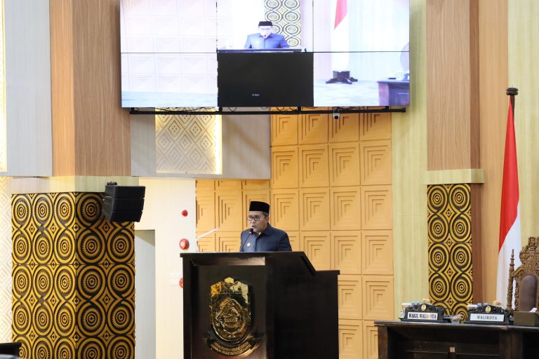Jawab Pandangan Umum Fraksi DPRD Makassar, Danny Pomanto Tegaskan Realisasi PAD Meningkat Year to Year