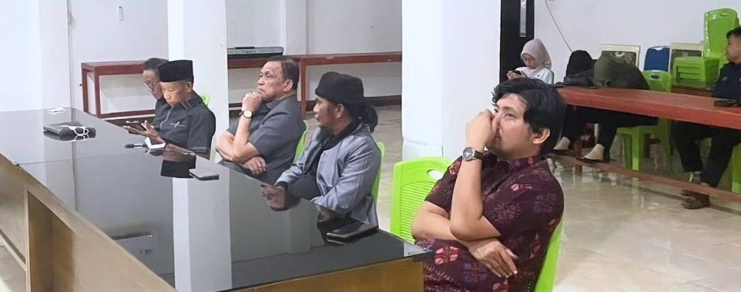 Marigun Rasyid Bersama Pansus Ranperda Pesantren Berkunjung ke Polman