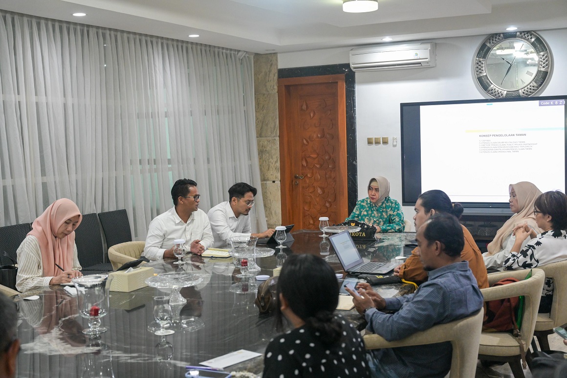 CSR Kalla Group Tawarkan Revitalisasi Taman Hasanuddin, Indira Yusuf Ismail Tekankan Fasilitas dan Sarana Edukasi 