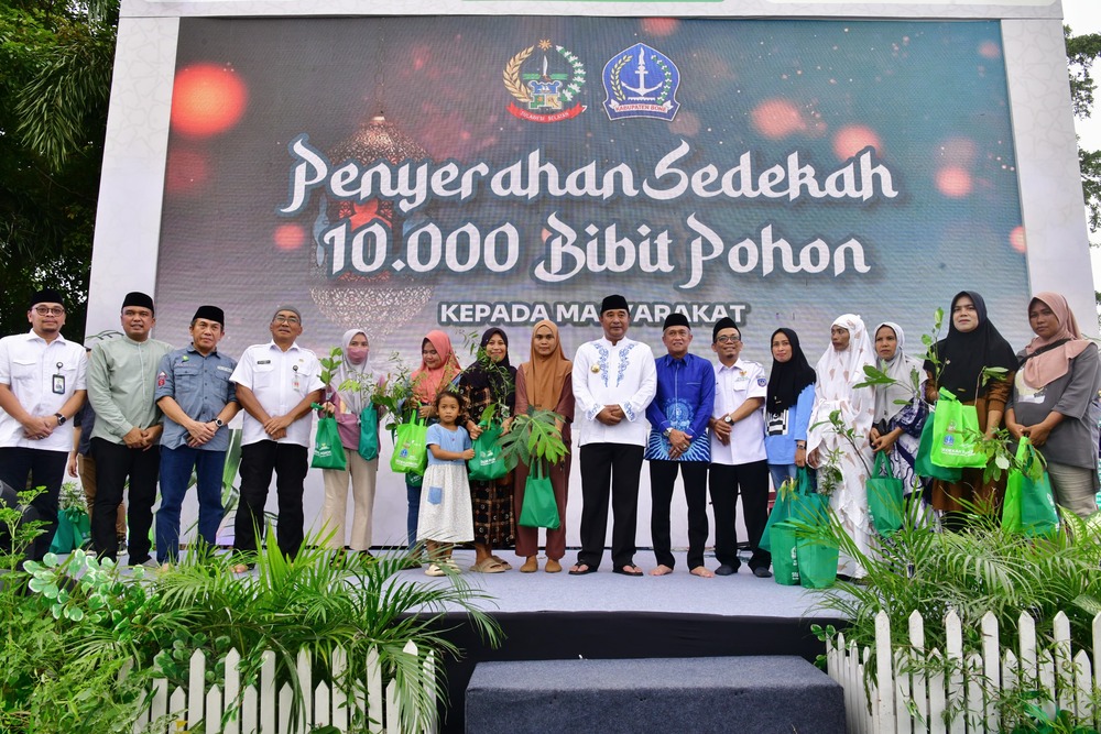 Gerakan Sedekah Pohon yang Diinisiasi Pj Gubernur Sulsel Menjadi yang Pertama di Indonesia