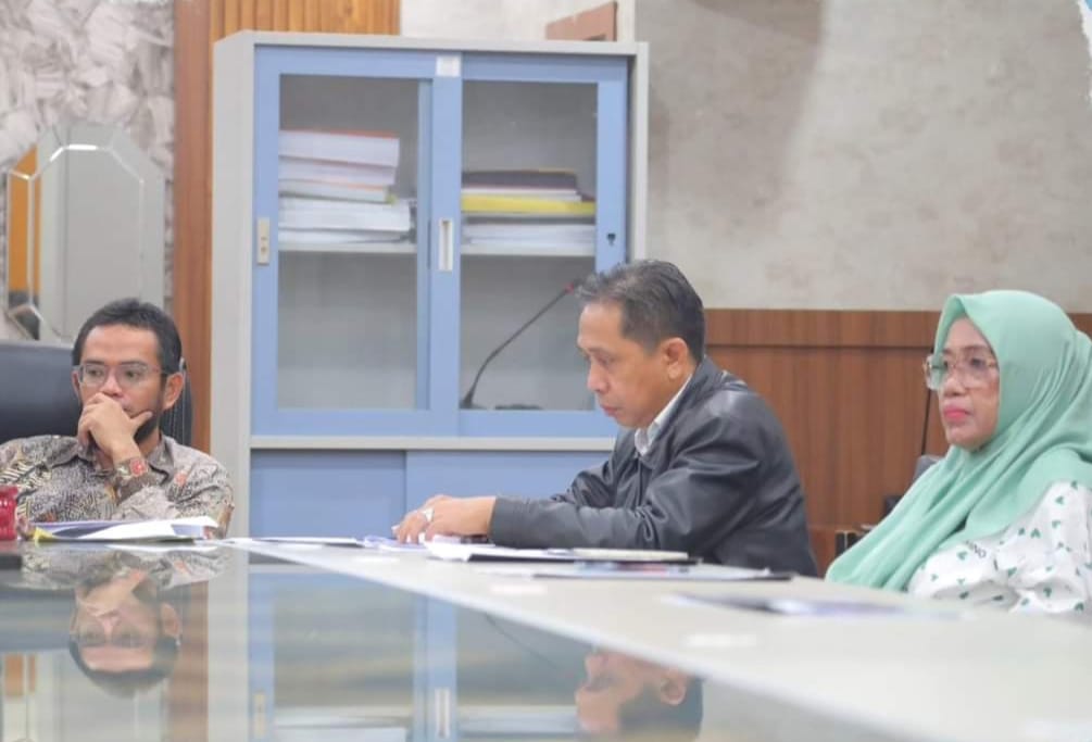 Pimpin Rapat Monev, Ketua Komisi D DPRD Makassar: Tinjau Progres Pelaksanaan Program SKPD TA 2024