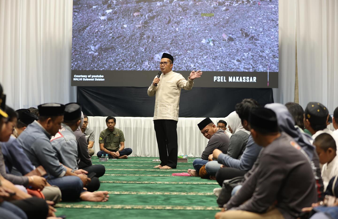 Danny Pomanto Minta Camat-Lurah Lebih Memperperhatikan Kebersihan di Wilayahnya.