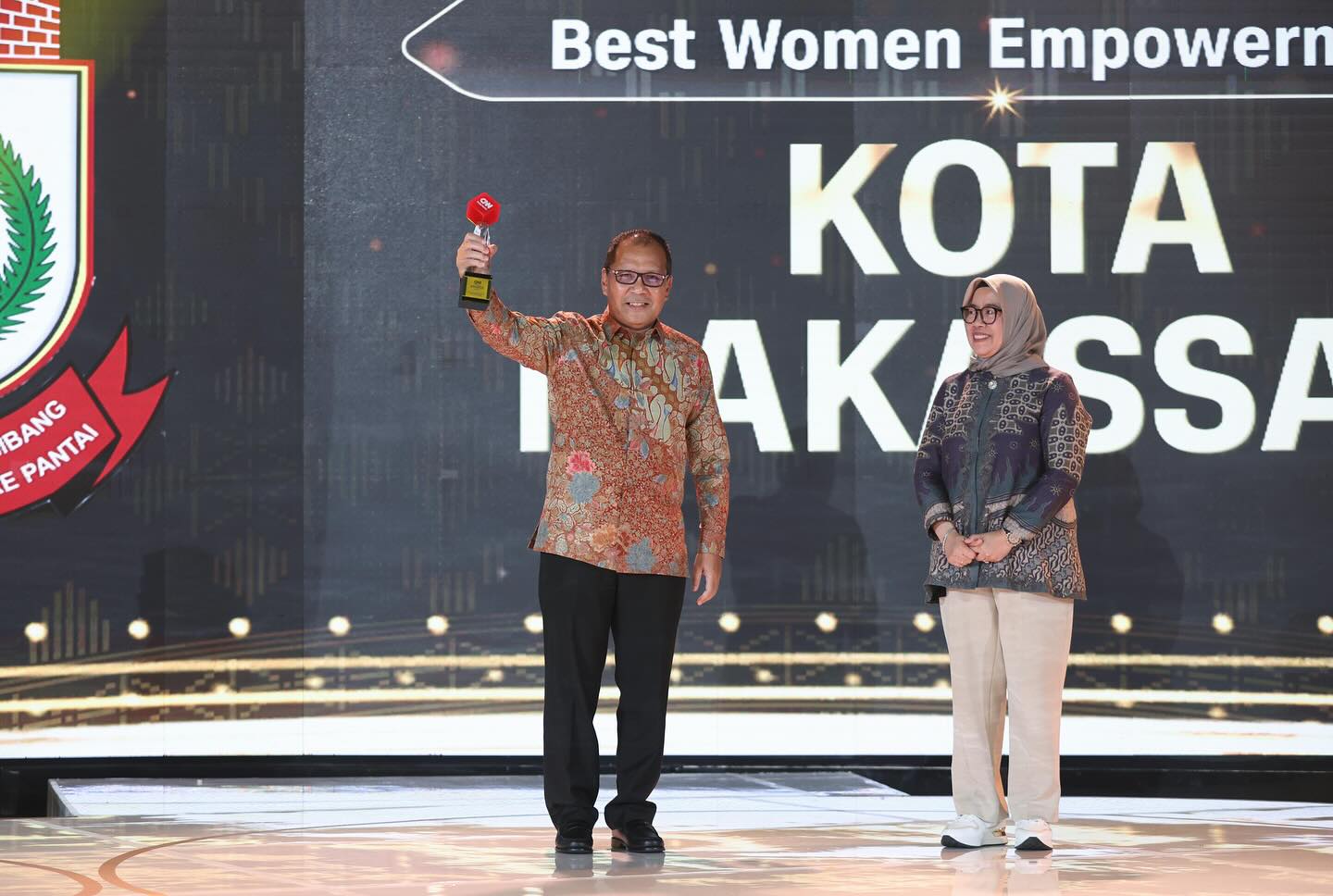 Kota Makassar Borong Empat Penghargaan di CNN Indonesia Awards 2024