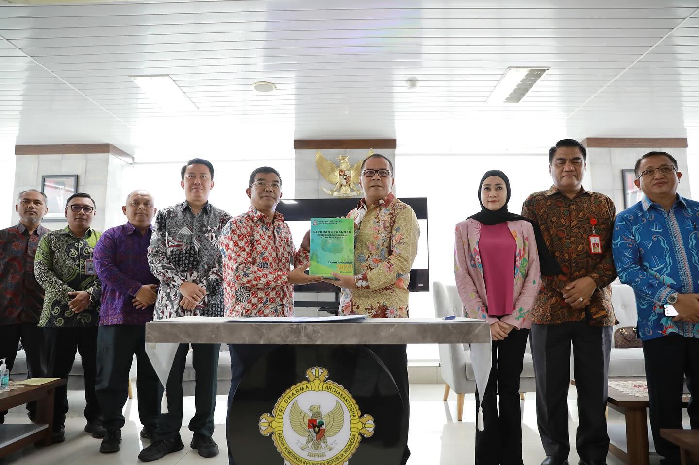 Danny Pomanto Serahkan LKPD Pemkot Makassar Tahun 2023 ke BPK