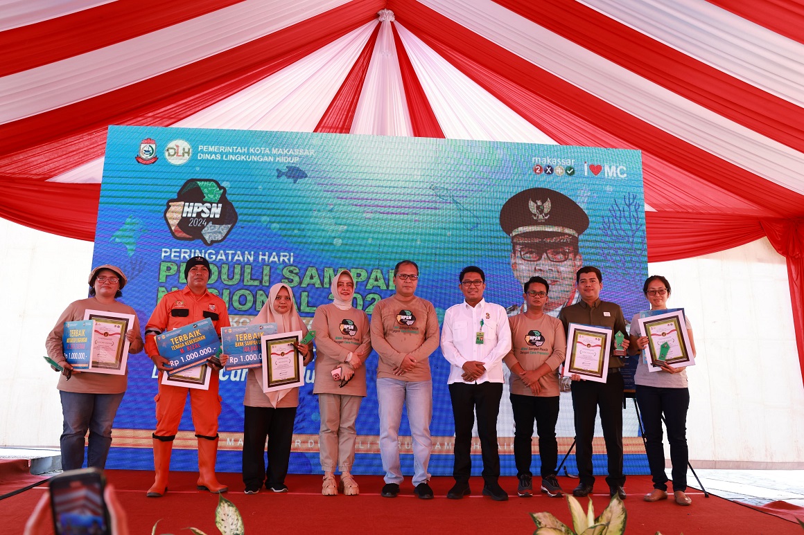 HPSN 2024, Wali Kota dan Ketua TP PKK Makassar Apresiasi Tenaga Kebersihan Hingga Instansi Terbaik