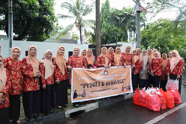 DWP kota Makassar Gelar Pengajian Rutin, Sekaligus Pembagian Takjil