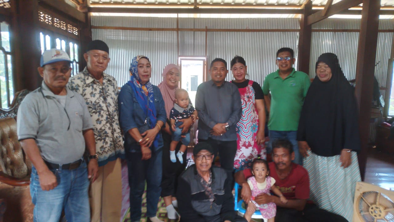 Jusvari Genda Hadiri Undangan Syukuran Warga Lamaubeng Bacukiki