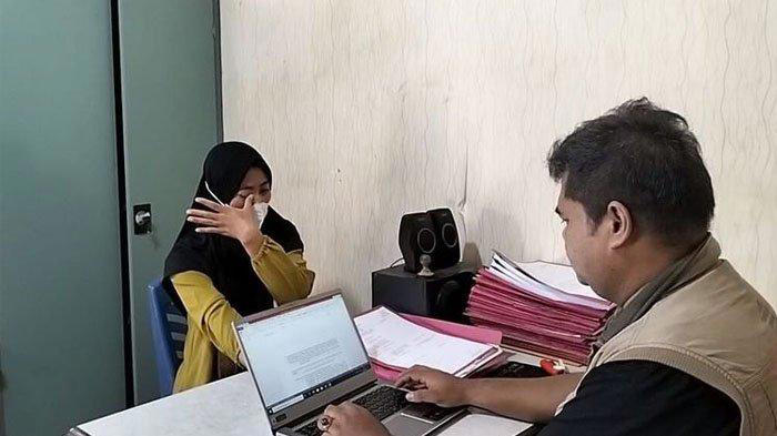 Nekat Potong Kelamin Suami Lantaran Selingkuh, Tapi LY Tetap Rela Dimadu