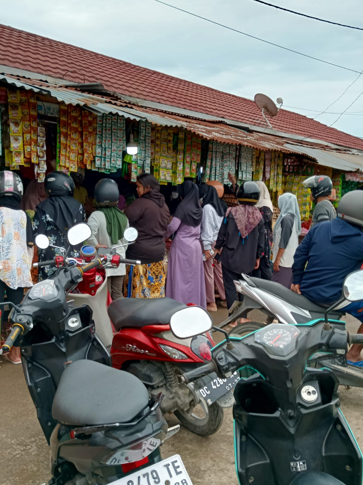 Jelang Ramadhan Warga Mamuju Keluhkan Harga Beras di Pasar Naik