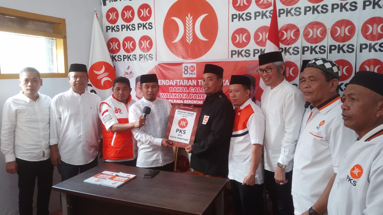 Kembalikan Formulir Hari Jumat Lebih Afdal, TSM Harap Berkoalisi PKS di Pilkada Parepare