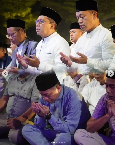 Camat, Sekcam dan Lurah se-Kecamatan Ujung Tanah Ikuti Salat Subuh Berjamaah