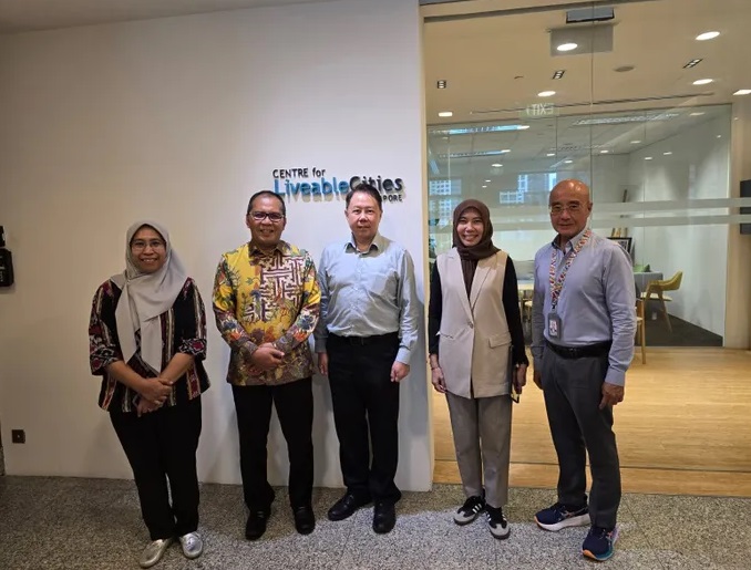 Danny Pomanto Dapat Kesempatan Spesial Berdiskusi Dengan Executive Director CLC Singapore