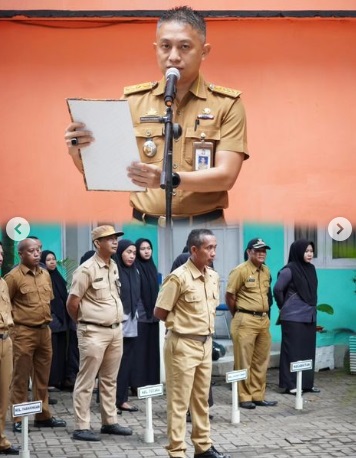 Camat Ujung Tanah Pembina Upacara, Ingatkan Optimalisasi Program Wali Kota Makassar