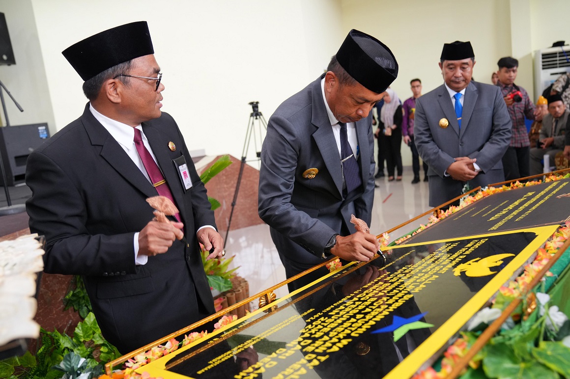 Pj Gubernur Puji Pemkot Parepare Berhasil Tangani Stunting dan Kemiskinan Ekstrem