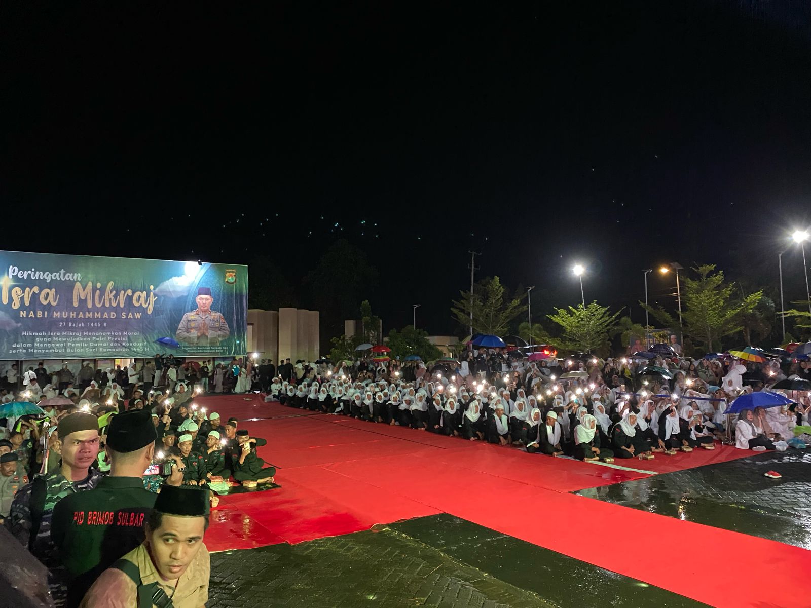 Masyarakat Antusias Ikuti Peringatan Isra Mikraj Polda Sulbar, Bahkan Mengalahkan Cuaca Buruk 