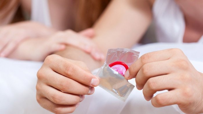 Ternyata Sering Gunakan Kondom Beresiko, Bisa Buat Kulit Iritasi hingga Kanker Serviks